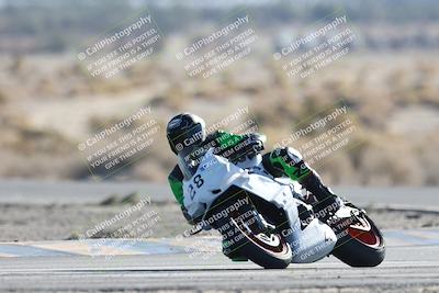 media/Dec-07-2025-CVMA (Sun) [[3e7d2de5dc]]/Race 12- Formula 40 MW and LW/